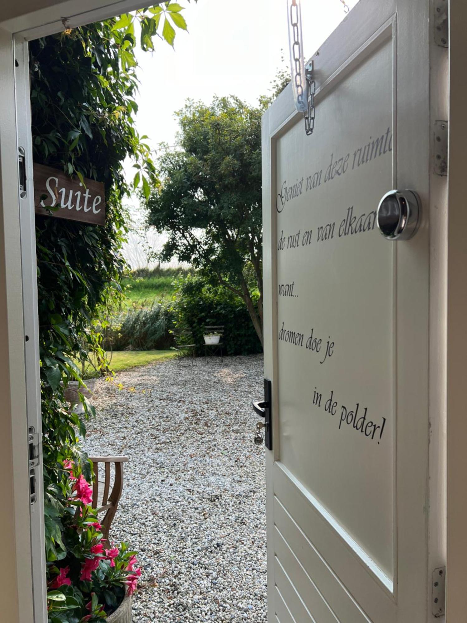 B & B 'Droom In De Polder De Suite Met Prive Sauna アルネマイデン エクステリア 写真