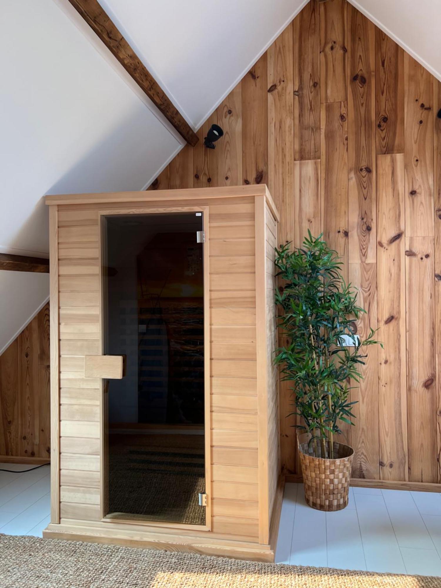 B & B 'Droom In De Polder De Suite Met Prive Sauna アルネマイデン エクステリア 写真
